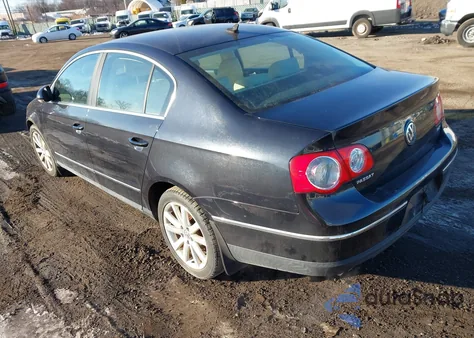 2010 Volkswagen Passat Komfort из США, поврежденный, VIN WVWJM7AN6AE167575